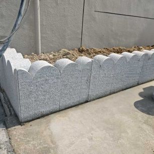 邵阳 芝麻白花岗岩花边石铺装效果图