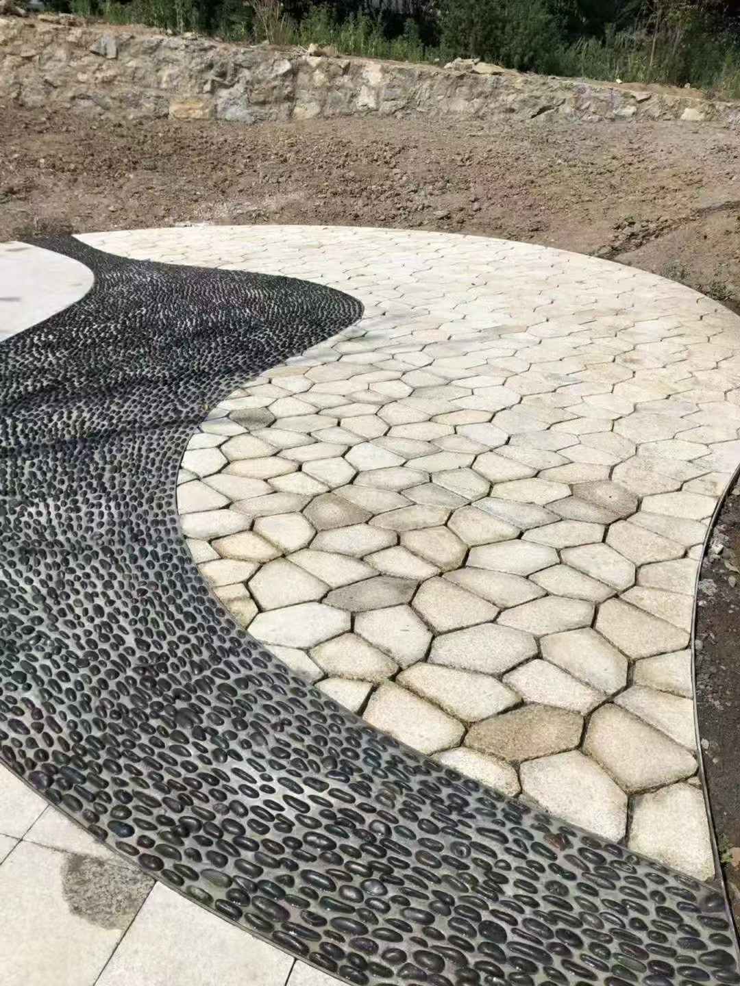 邵阳 黄金麻冰裂缝室外铺装效果完美展示