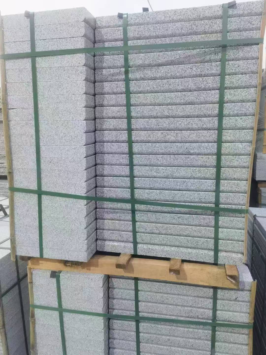 邵阳 5公分芝麻白，倒斜角，室外楼梯踏步