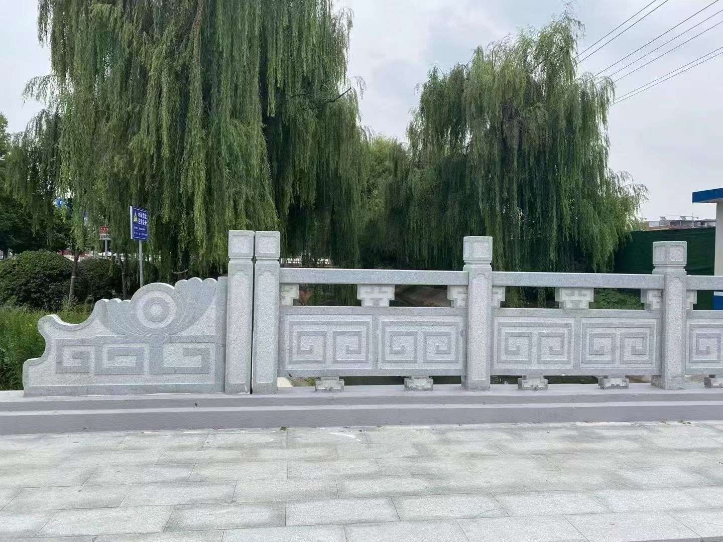 邵阳 芝麻灰桥栏杆、河道栏杆安装效果