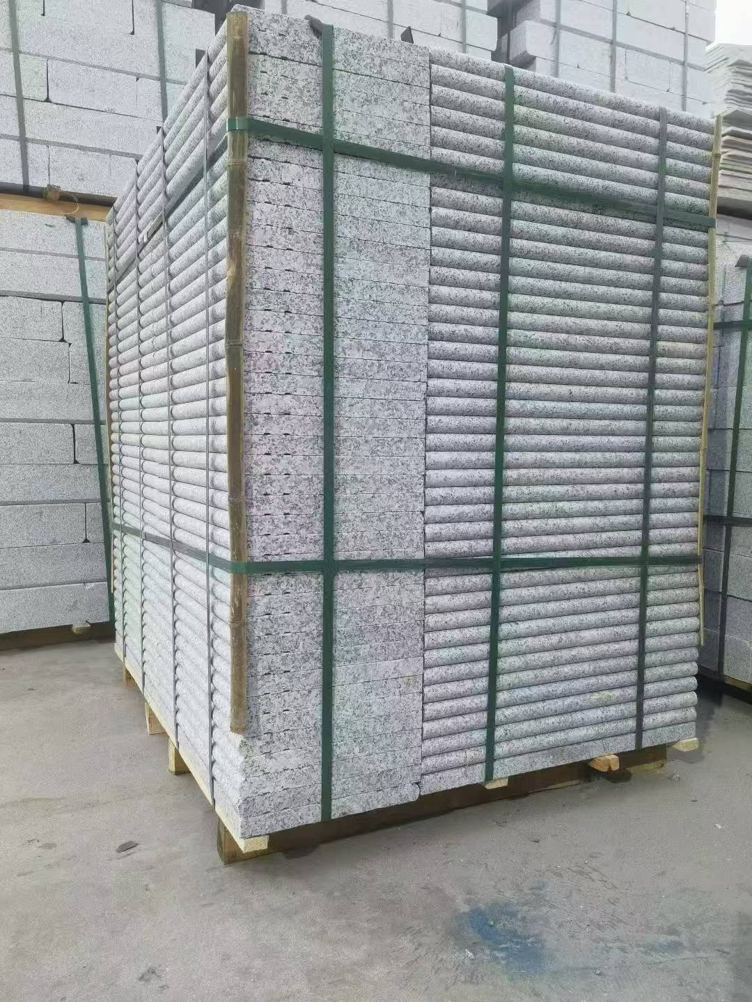 邵阳 芙蓉白3公分厚磨圆边、拉槽，楼梯踏步